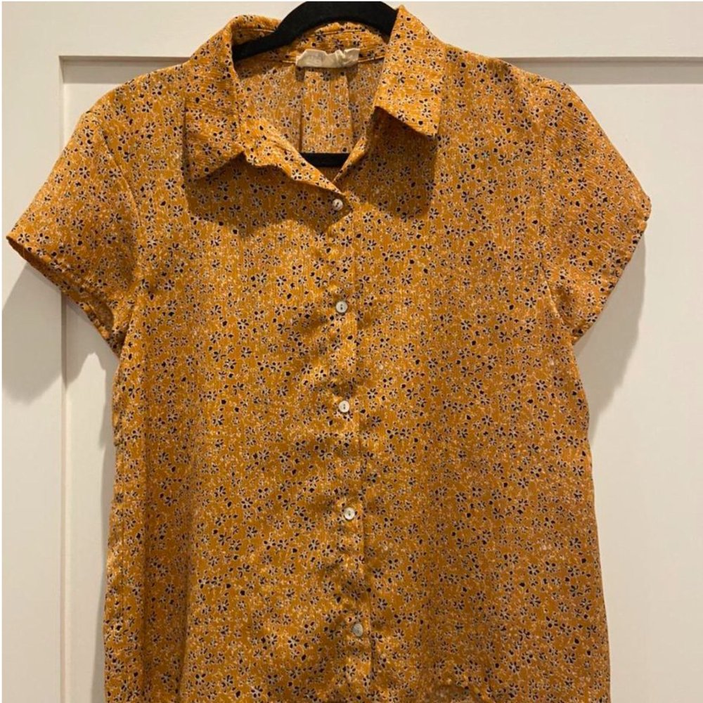 GOLD FLORAL TOP